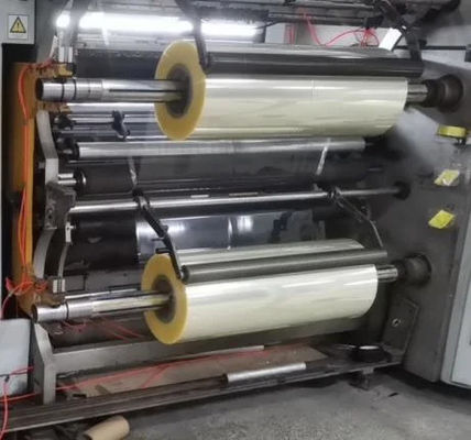 Różne grubości folia termoformująca PVDC rolka folia skurczająca PVC do opakowania