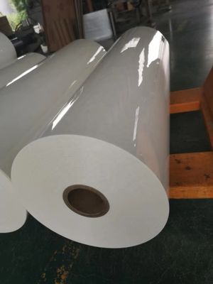 Mlecznie biała, przejrzysta folia bazowa PVDC, odporna na wilgoć, folia PVDC
